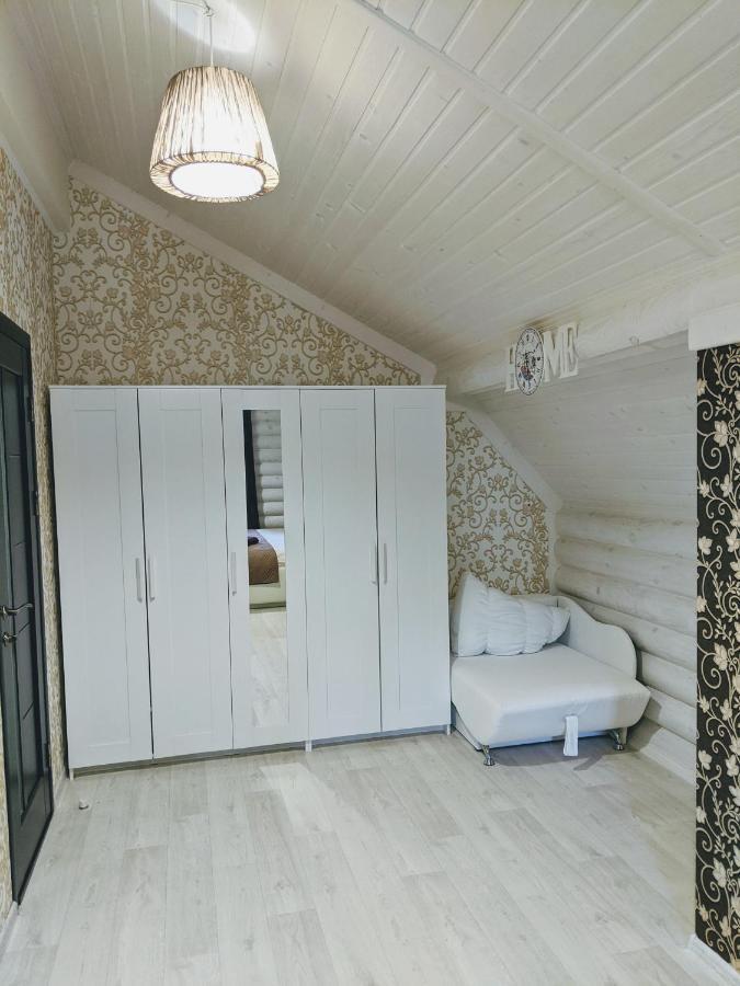 Asher Tatariv Ngoại thất bức ảnh